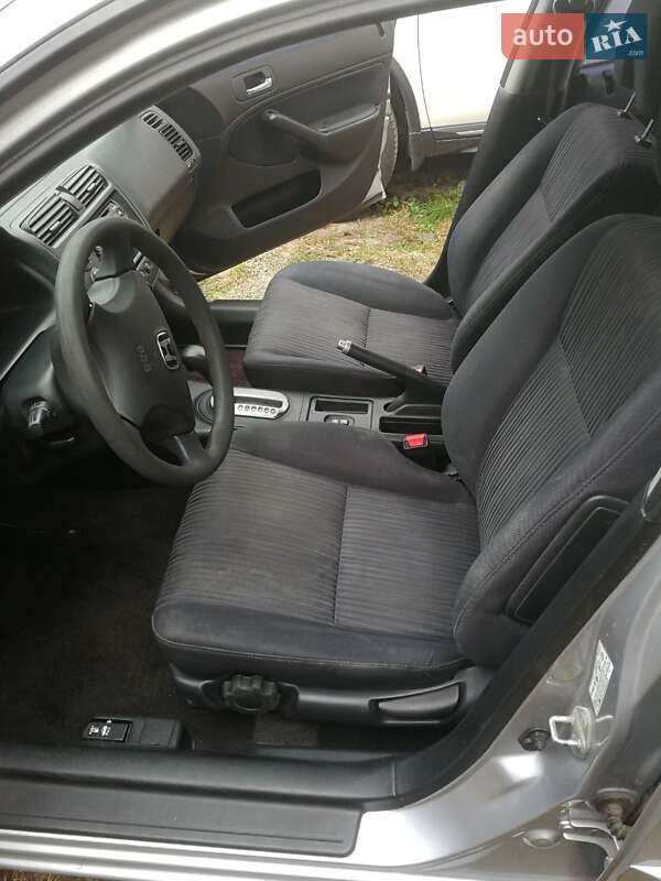 Седан Honda Civic 2005 в Днепре фото 10 Седан Honda Civic 2005 в Днепре
