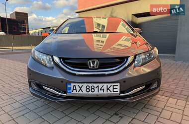 Седан Honda Civic 2013 в  фото 2 Седан Honda Civic 2013 в