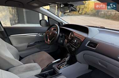 Седан Honda Civic 2013 в  фото 17 Седан Honda Civic 2013 в