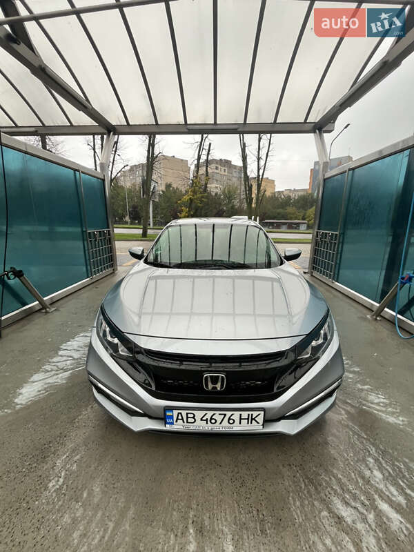 Седан Honda Civic 2018 в Киеве фото 8 Седан Honda Civic 2018 в Киеве