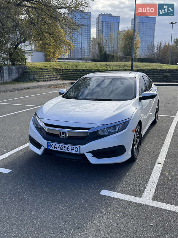 Седан Honda Civic 2017 в Киеве фото 3 Седан Honda Civic 2017 в Киеве