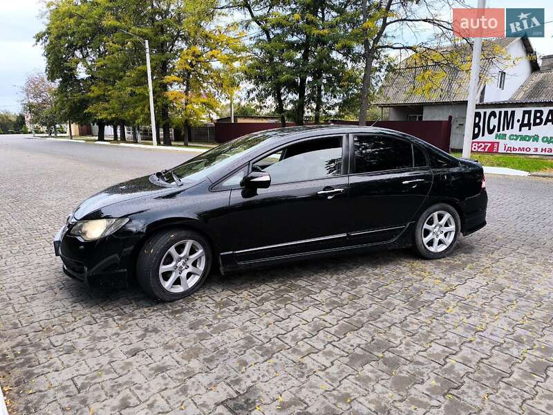 Седан Honda Civic 2009 в Измаиле