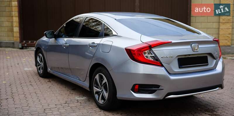 Седан Honda Civic 2020 в Киеве фото 9 Седан Honda Civic 2020 в Киеве