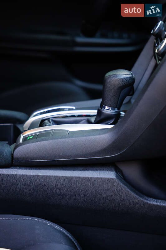 Седан Honda Civic 2020 в Киеве фото 30 Седан Honda Civic 2020 в Киеве