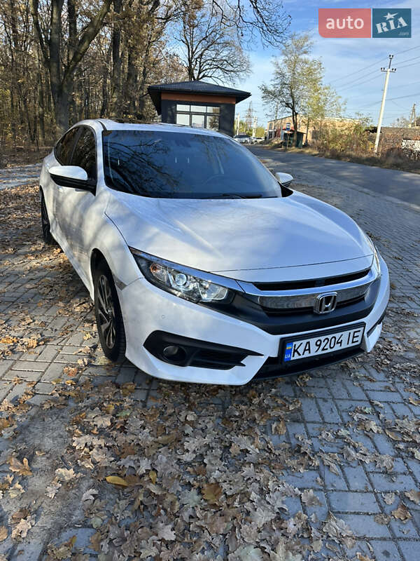 Седан Honda Civic 2017 в Виннице