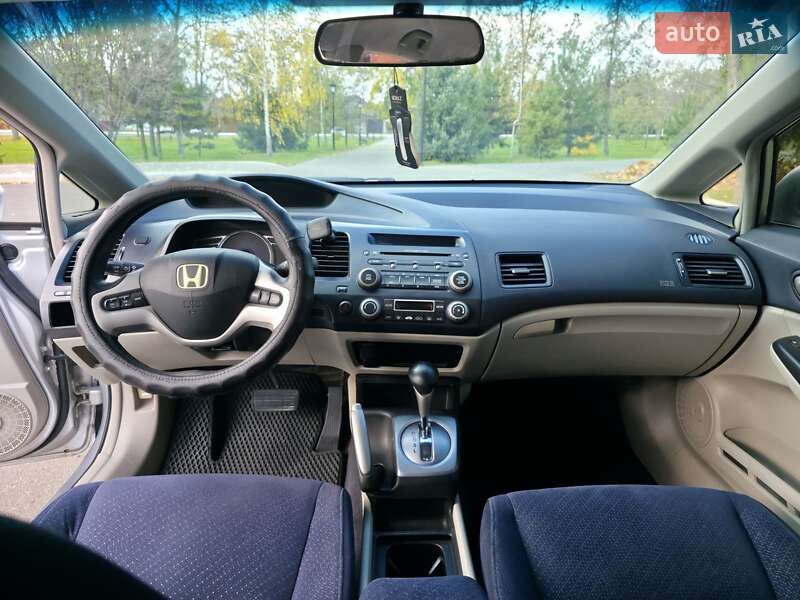 Седан Honda Civic 2006 в Измаиле фото 6 Седан Honda Civic 2006 в Измаиле