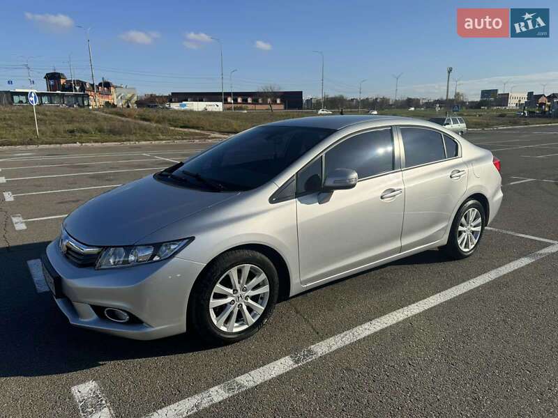 Седан Honda Civic 2012 в Киеве фото 5 Седан Honda Civic 2012 в Киеве