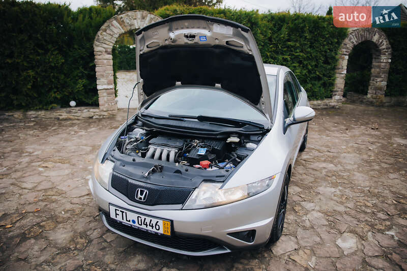 Хэтчбек Honda Civic 2010 в Бучаче