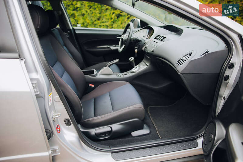 Хэтчбек Honda Civic 2010 в Бучаче