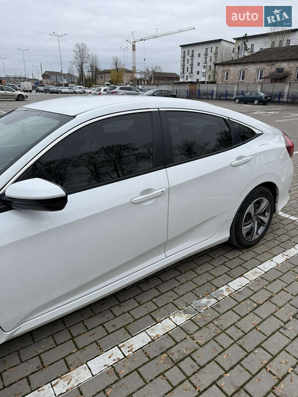 Седан Honda Civic 2019 в Тернополе