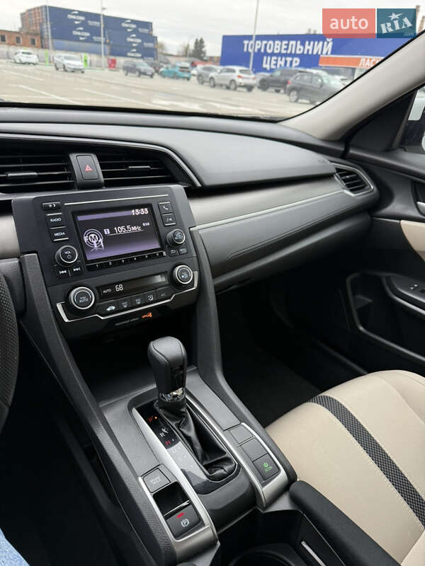 Седан Honda Civic 2019 в Тернополе