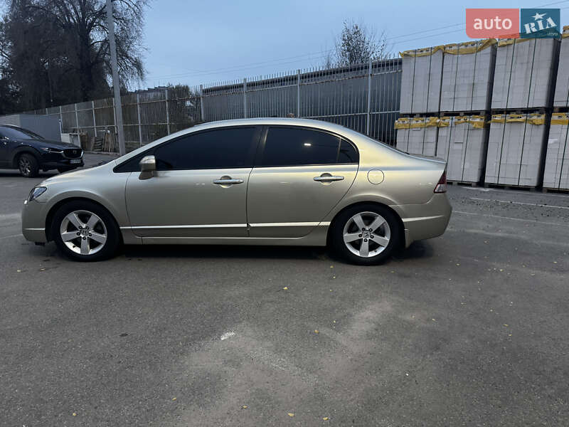 Седан Honda Civic 2008 в Дніпрі