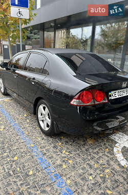Седан Honda Civic 2007 в Днепре