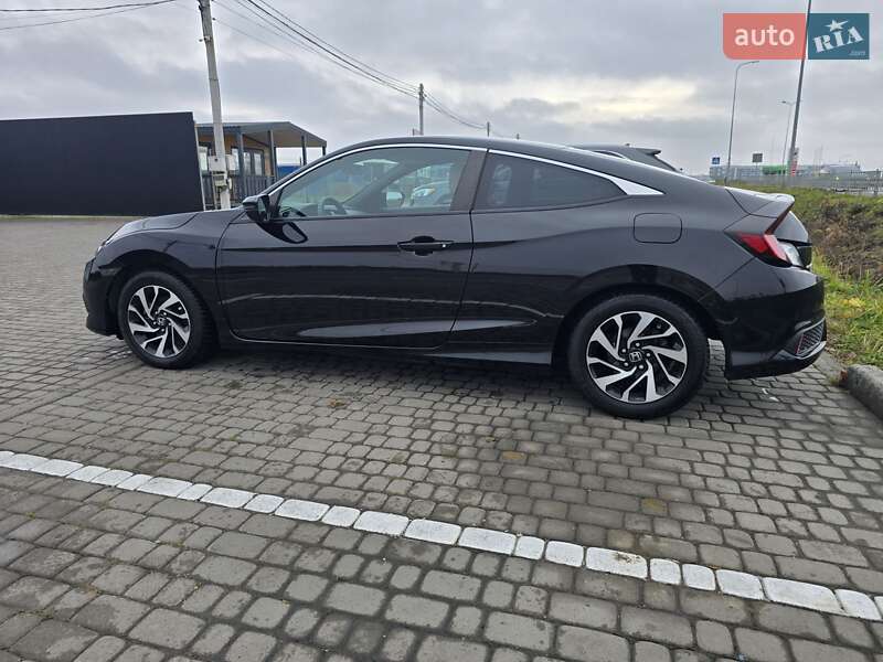 Купе Honda Civic 2016 в Сокольниках