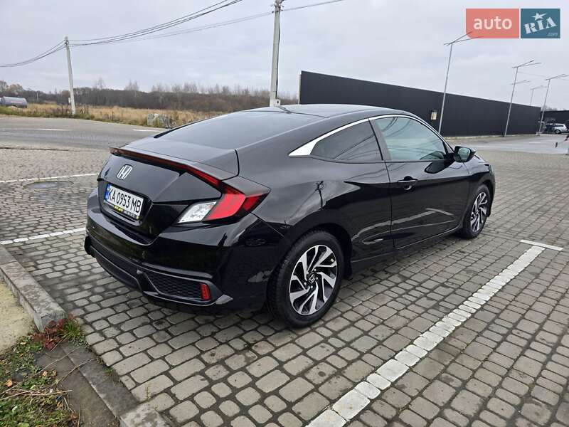 Купе Honda Civic 2016 в Сокольниках