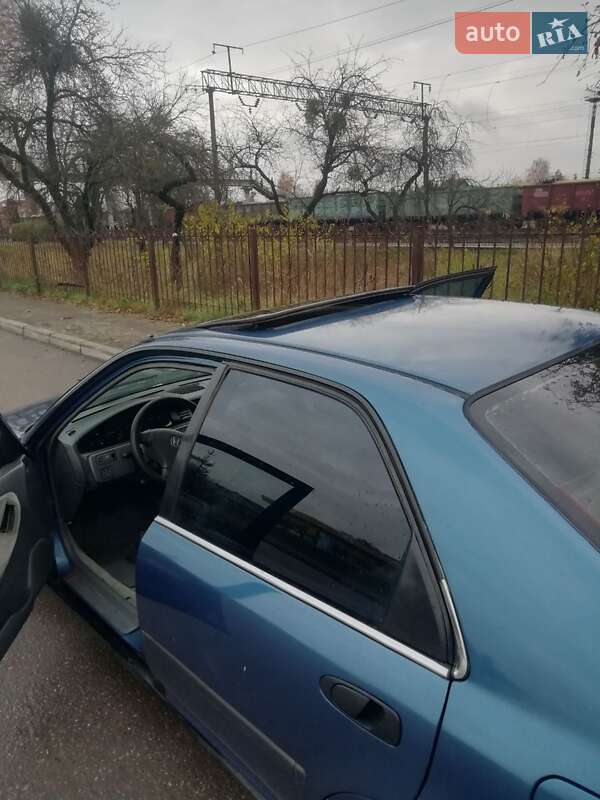 Седан Honda Civic 1993 в Бродах