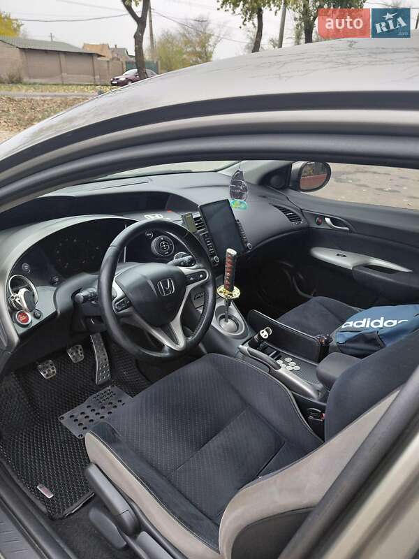 Хетчбек Honda Civic 2006 в Кривому Розі фото 10 Хетчбек Honda Civic 2006 в Кривому Розі
