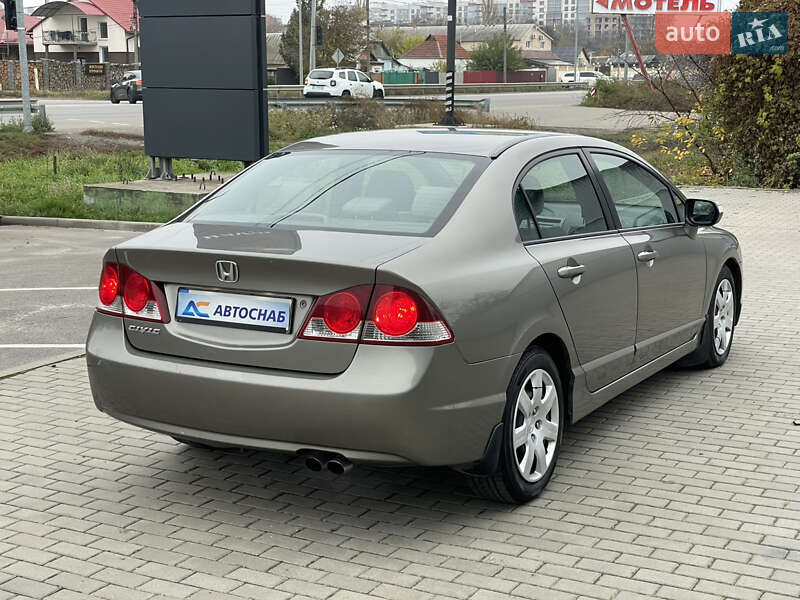 Седан Honda Civic 2008 в Полтаве