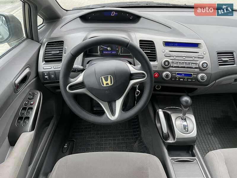 Седан Honda Civic 2008 в Полтаве