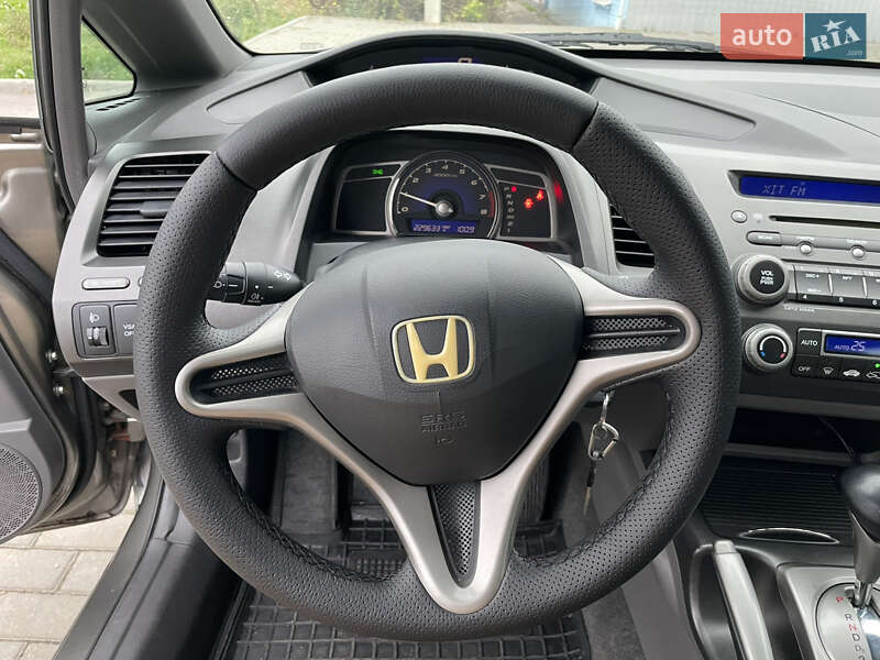 Седан Honda Civic 2008 в Полтаве