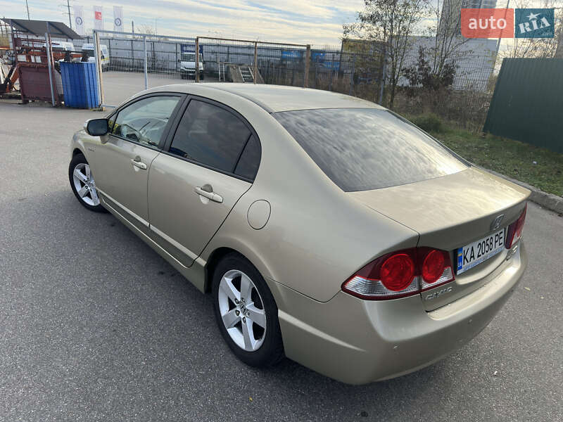 Седан Honda Civic 2008 в Киеве