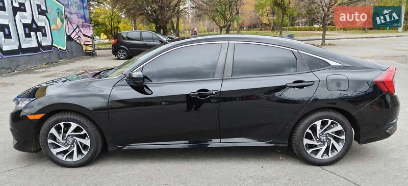 Седан Honda Civic 2018 в Харькове фото 3 Седан Honda Civic 2018 в Харькове