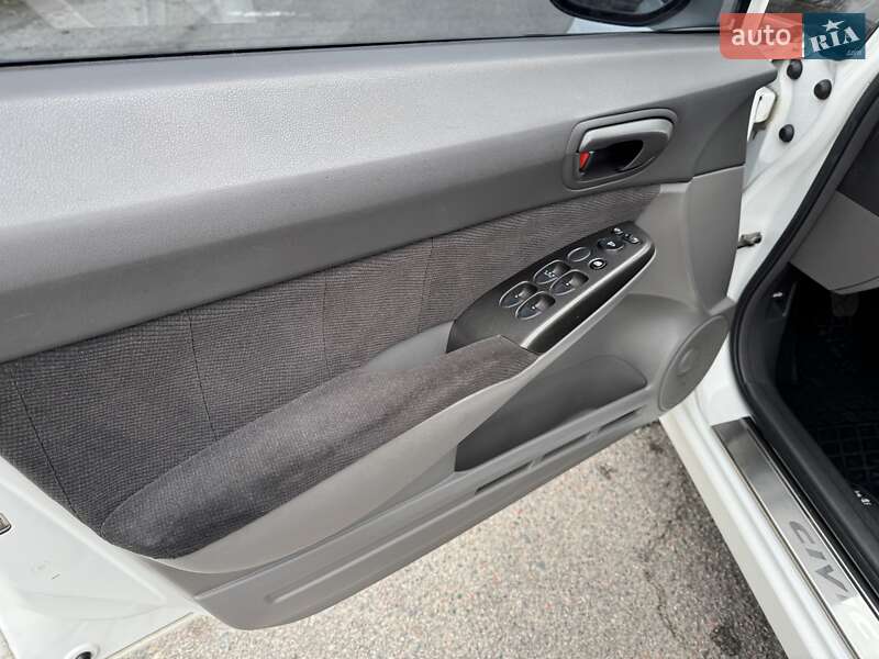 Седан Honda Civic 2008 в Киеве фото 19 Седан Honda Civic 2008 в Киеве