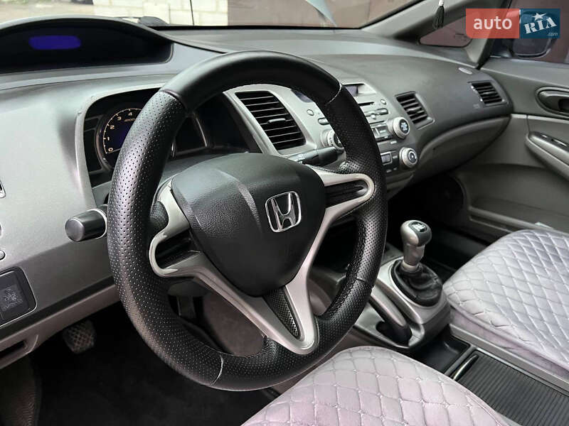 Седан Honda Civic 2008 в Полтаві
