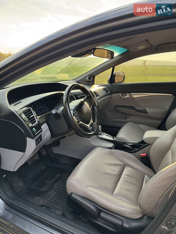 Седан Honda Civic 2013 в Києві