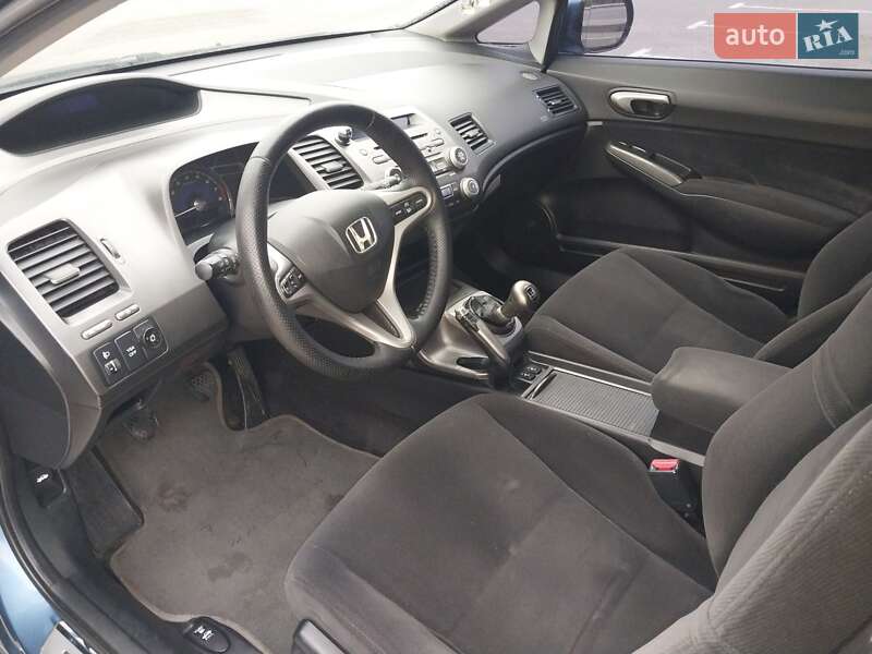 Седан Honda Civic 2007 в Киеве