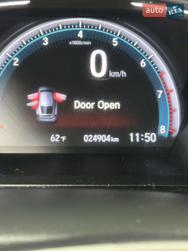 Хэтчбек Honda Civic 2018 в Львове