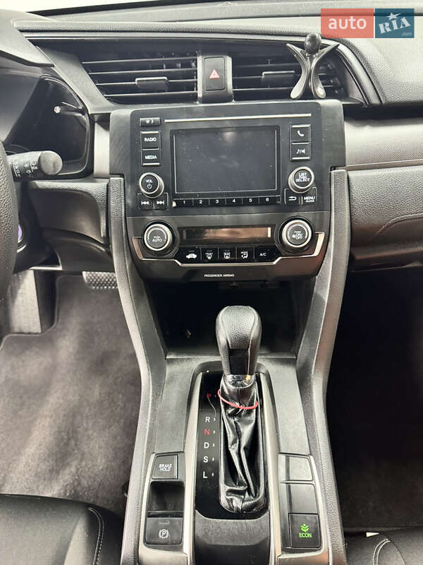 Хэтчбек Honda Civic 2018 в Львове