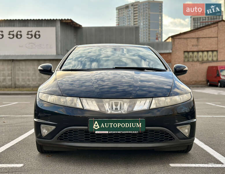 Хэтчбек Honda Civic 2008 в Киеве