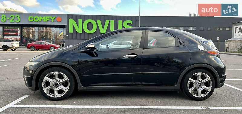 Хэтчбек Honda Civic 2008 в Киеве