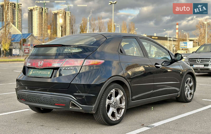 Хэтчбек Honda Civic 2008 в Киеве