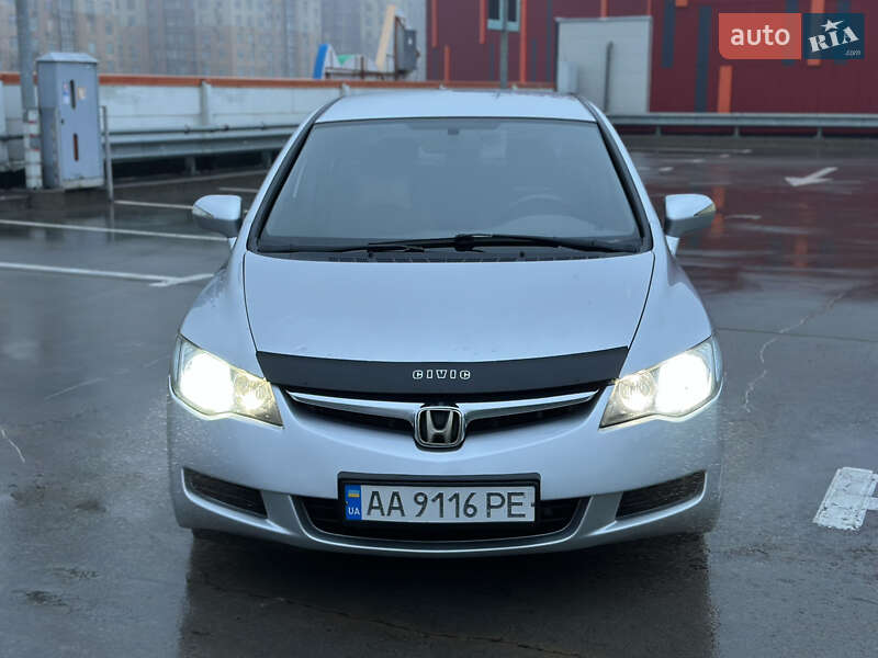 Седан Honda Civic 2008 в Киеве