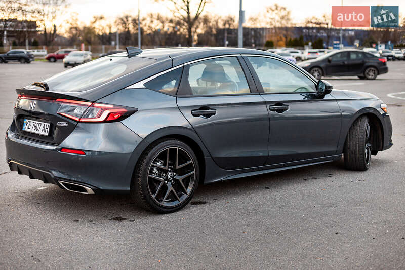 Хэтчбек Honda Civic 2022 в Днепре