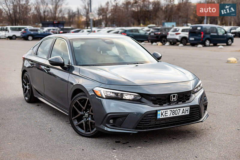 Хэтчбек Honda Civic 2022 в Днепре