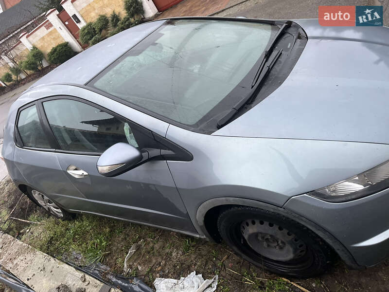 Хэтчбек Honda Civic 2007 в Киеве