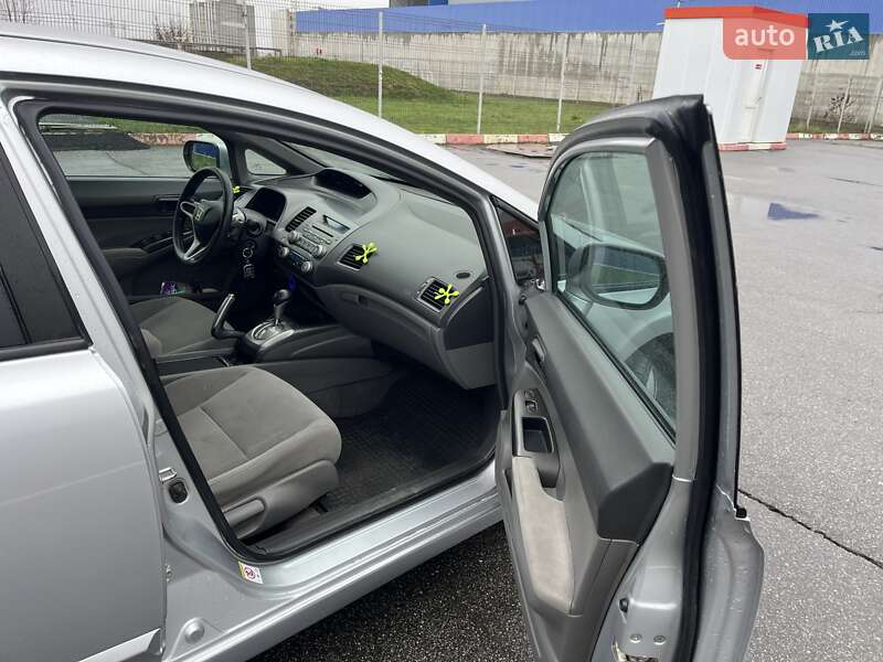 Седан Honda Civic 2008 в Виннице