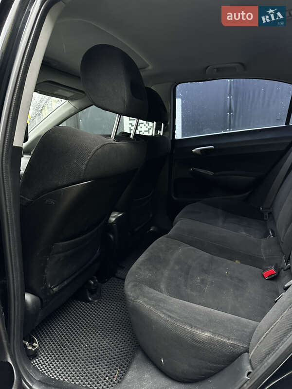 Седан Honda Civic 2008 в Львове