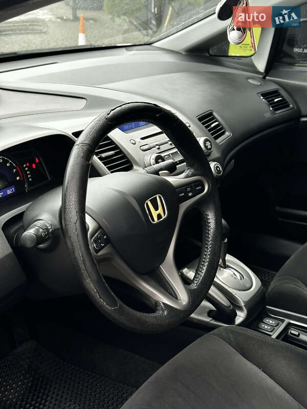 Седан Honda Civic 2008 в Львове