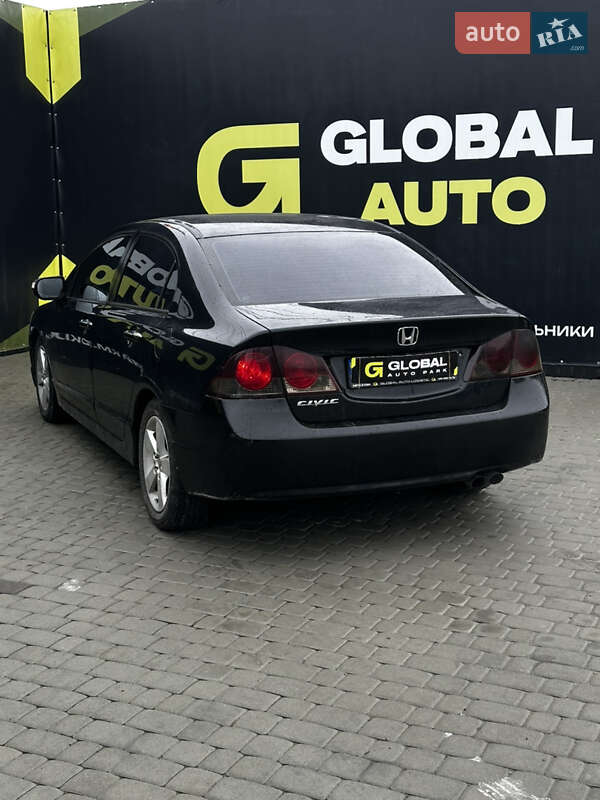 Седан Honda Civic 2008 в Львове