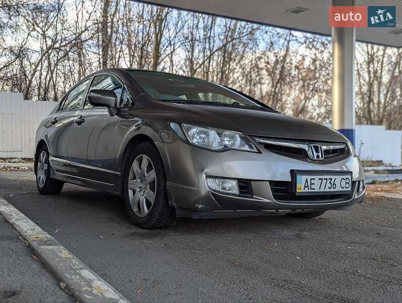 Седан Honda Civic 2008 в Днепре