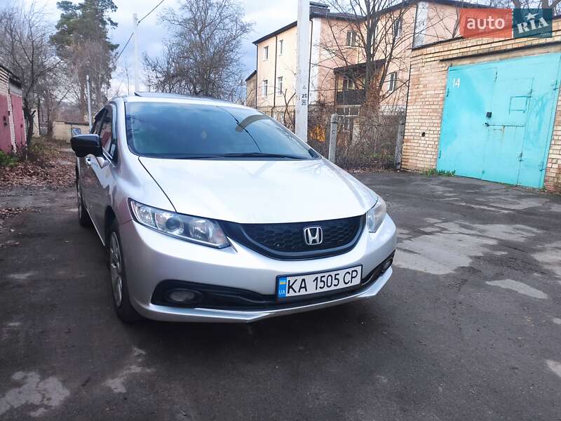 Седан Honda Civic 2014 в Киеве фото 8 Седан Honda Civic 2014 в Киеве