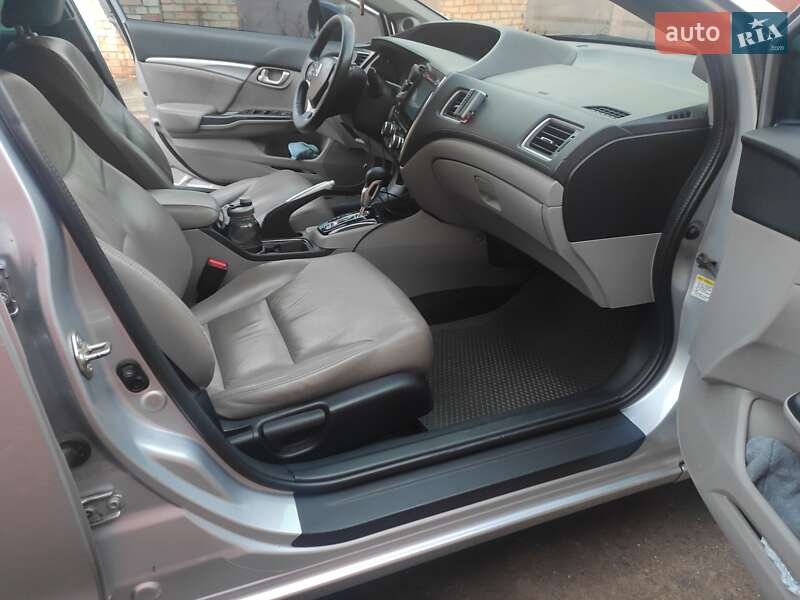Седан Honda Civic 2014 в Киеве фото 11 Седан Honda Civic 2014 в Киеве