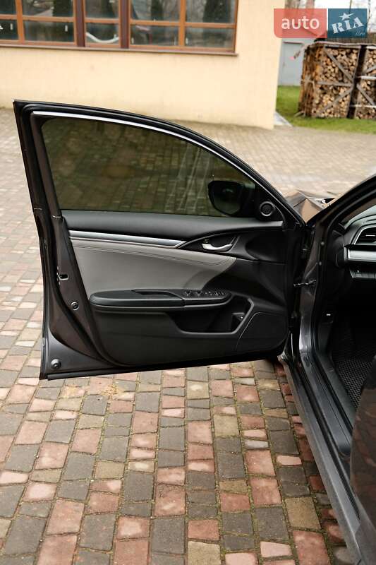 Седан Honda Civic 2018 в Чернівцях фото 17 Седан Honda Civic 2018 в Чернівцях
