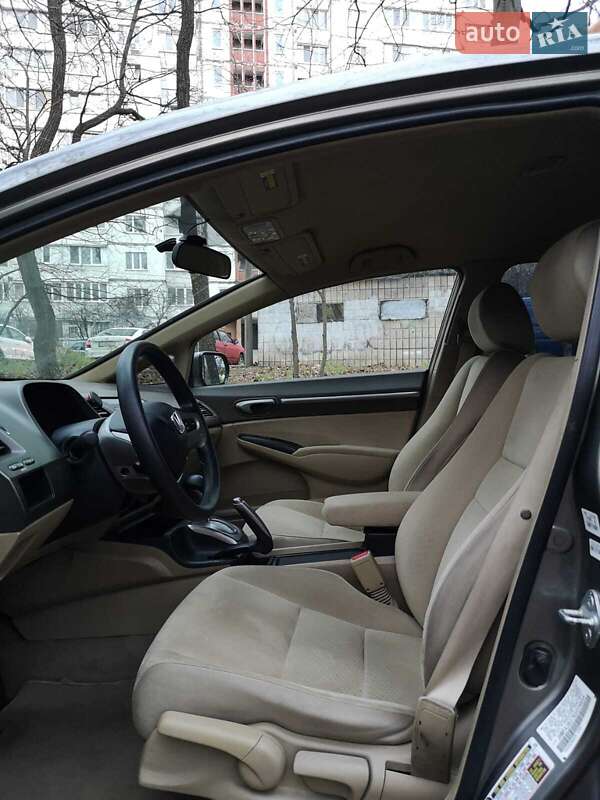 Седан Honda Civic 2006 в Киеве