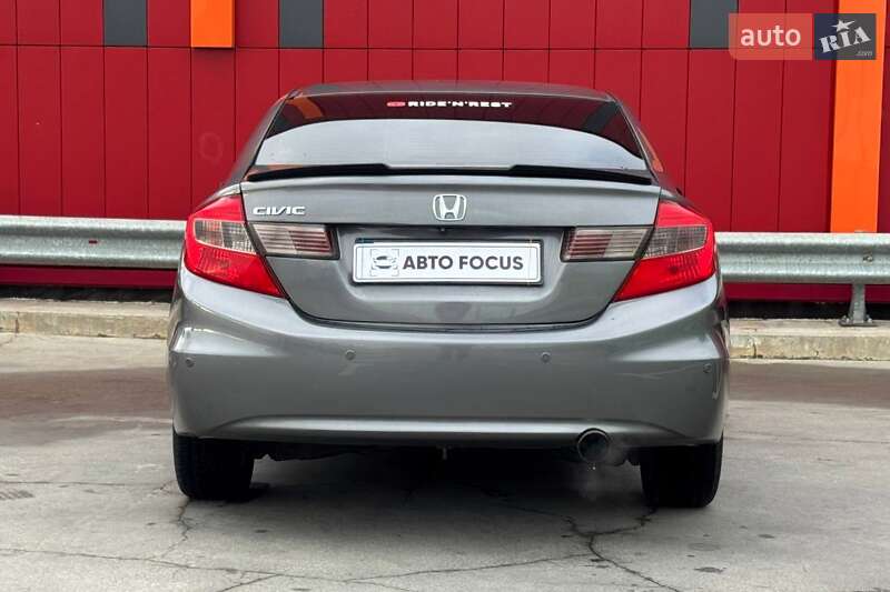 Седан Honda Civic 2012 в Києві