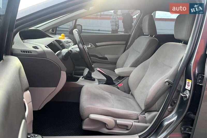 Седан Honda Civic 2012 в Києві